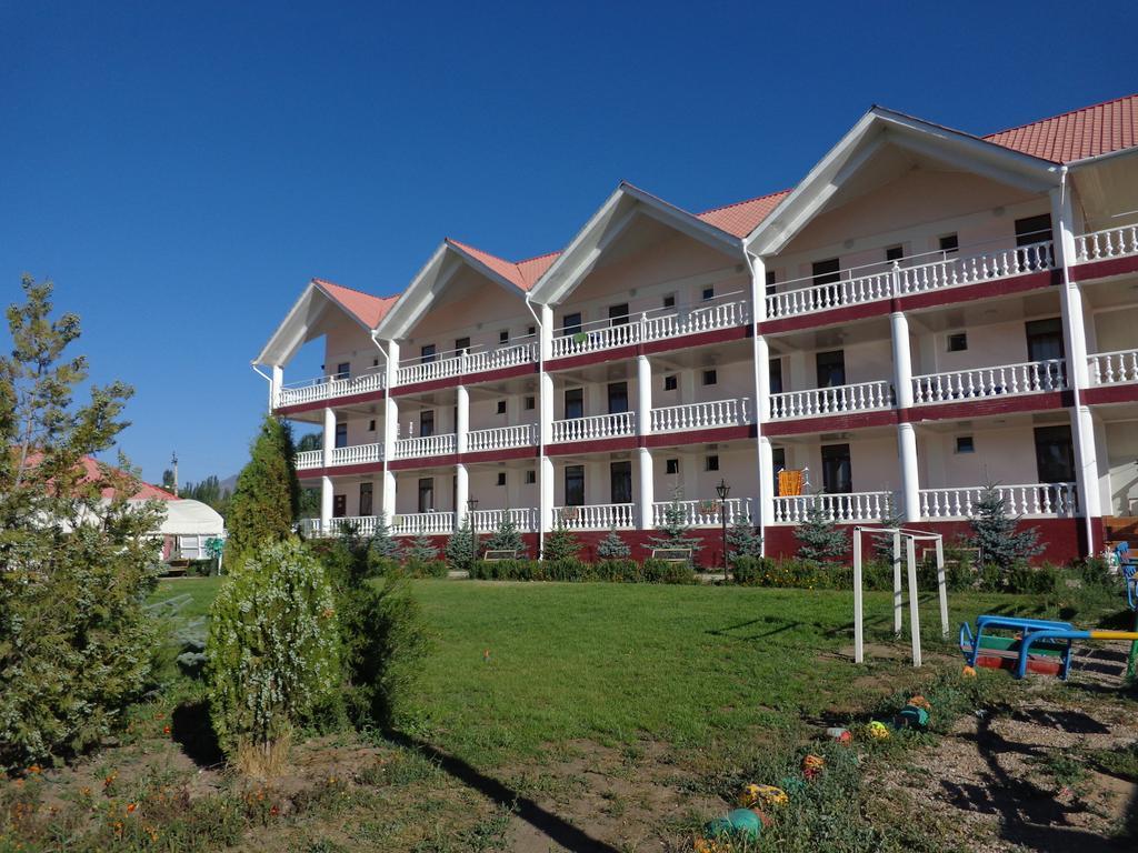 Aquamarine Inn Cholpon-Ata Exterior photo